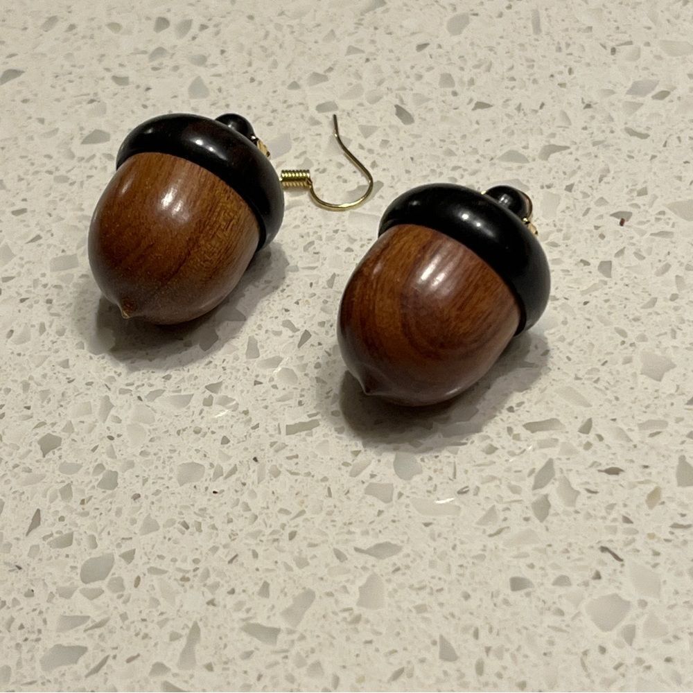 Creative Acorn-Shaped wood Earrings That Open Up - Picture 10 of 12